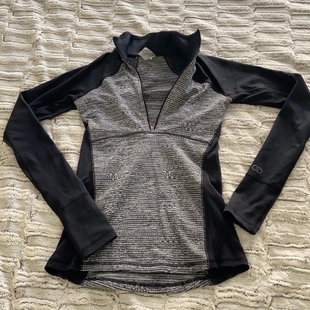 XS Calia pullover
